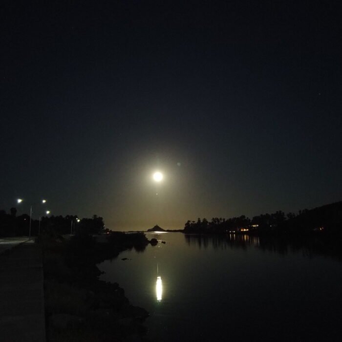 moon over mulege with jupiter over the light house at mulege baja sur